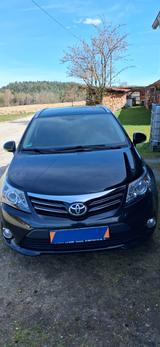 Toyota Avensis Combi 2,0-l-D-4D Edition Edition - gebrauchte Toyota Avensis aus dem Jahr 2013