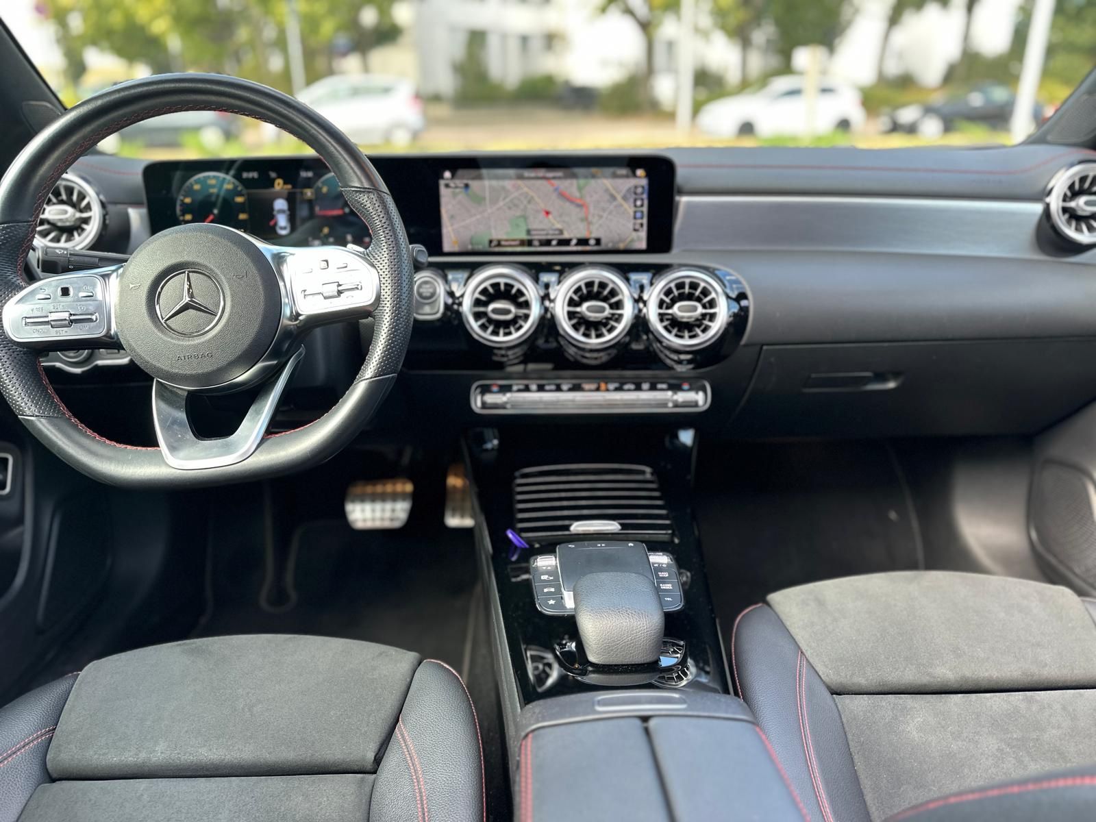 Mercedes-Benz CLA 180 AMG-Line Night-P Multibeam Pano foto 5