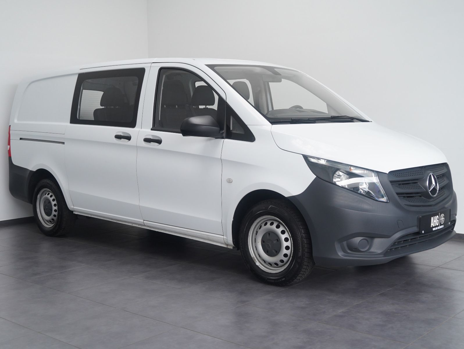 Fahrzeugabbildung Mercedes-Benz Vito Mixto 114 CDI RWD lang 6-SITZER/AHK
