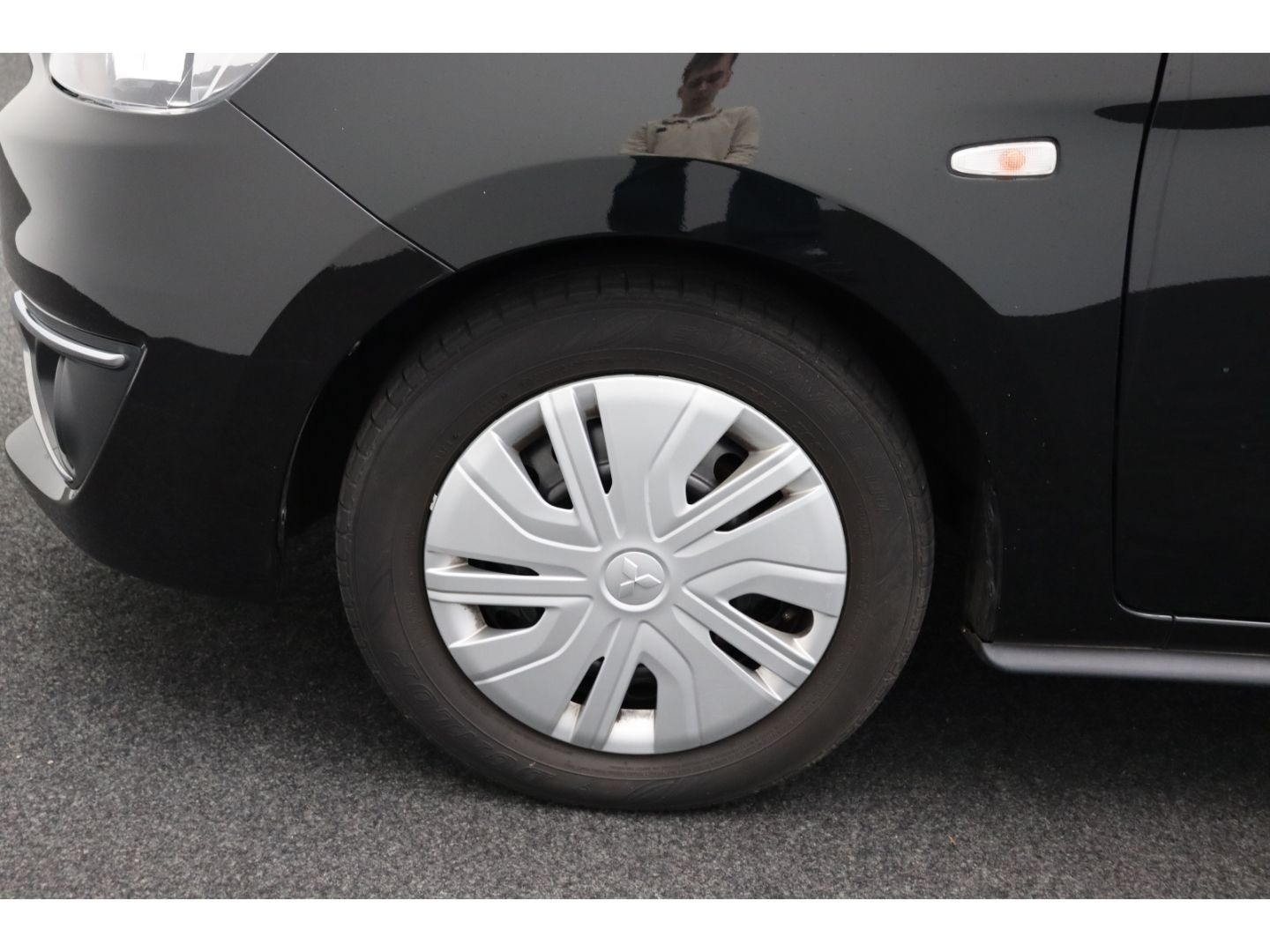 Fahrzeugabbildung Mitsubishi Space Star 1.0 Edition Klima Servo ZV mFFB