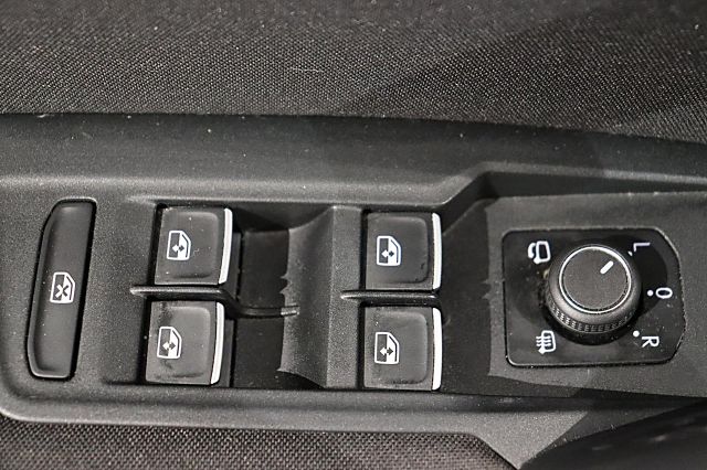 Tiguan JOIN 1.4 TSI ACC LED NAVI AHK SHZ BT PDC