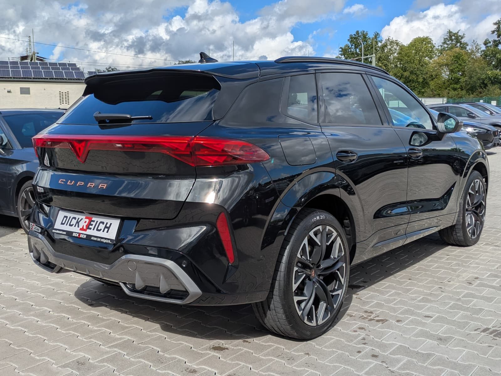 Fahrzeugabbildung CUPRA Terramar 2.0 TSI 4D VZ HUD*MATRIX*PANO*DCC*20"