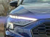 Audi A3 Sportback 35TFSI S LINE BLACK B&O LED NAV+ - Audi A3: Blau, Alcantara, mit Navigationssystem