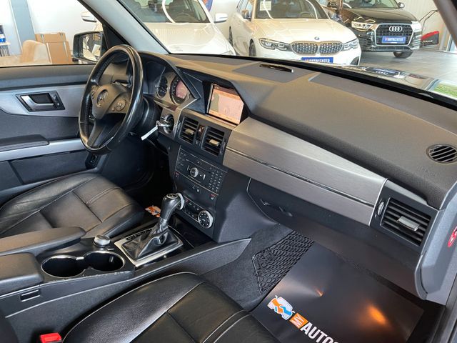 MYAUTOCENTER – Gebraucht- und Jahreswagen mit Werkstattservice in Pfaffenhofen Mercedes-Benz GLK 350 CDI 4Matic *Navi*Klima*AHK*SHZ*