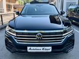 Volkswagen Touareg 3.0 V6 TDI 4Motion Pano AHK 19" - Volkswagen Touareg Tageszulassungen