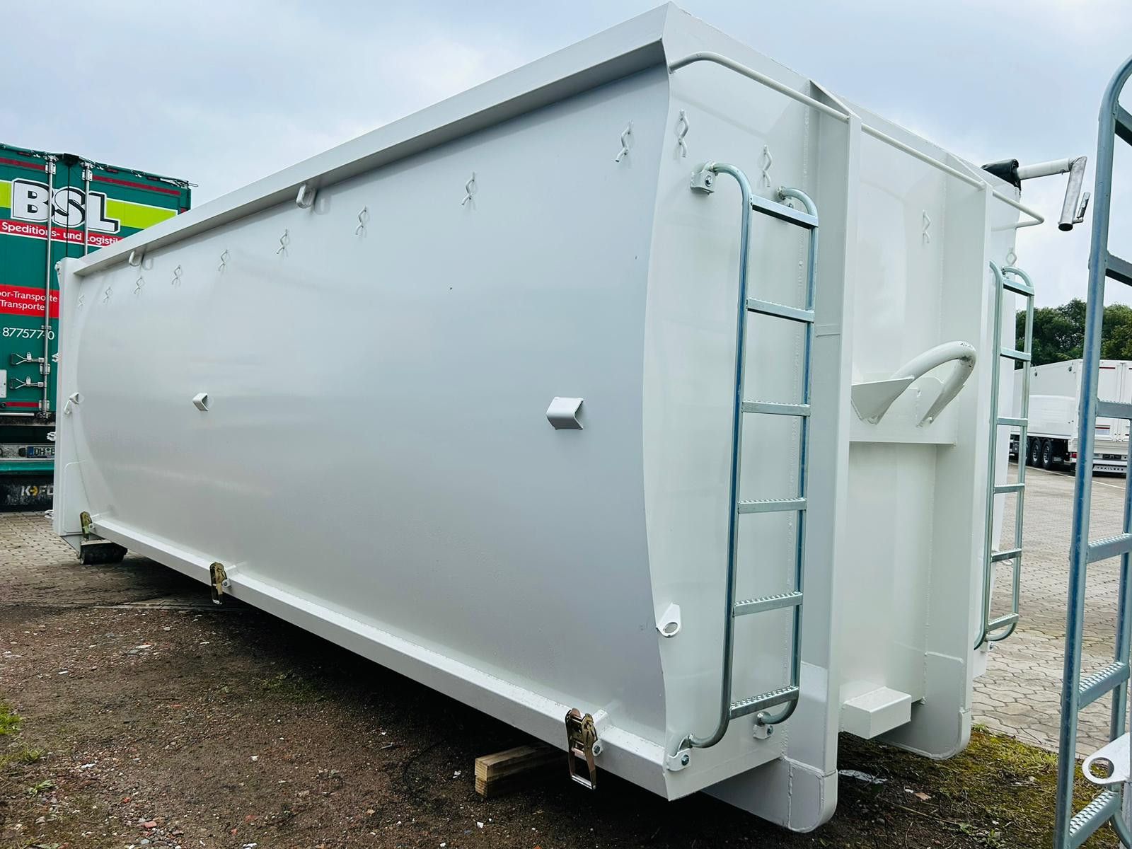 Fahrzeugabbildung Andere Abroll Container Schlammdicht 35m³