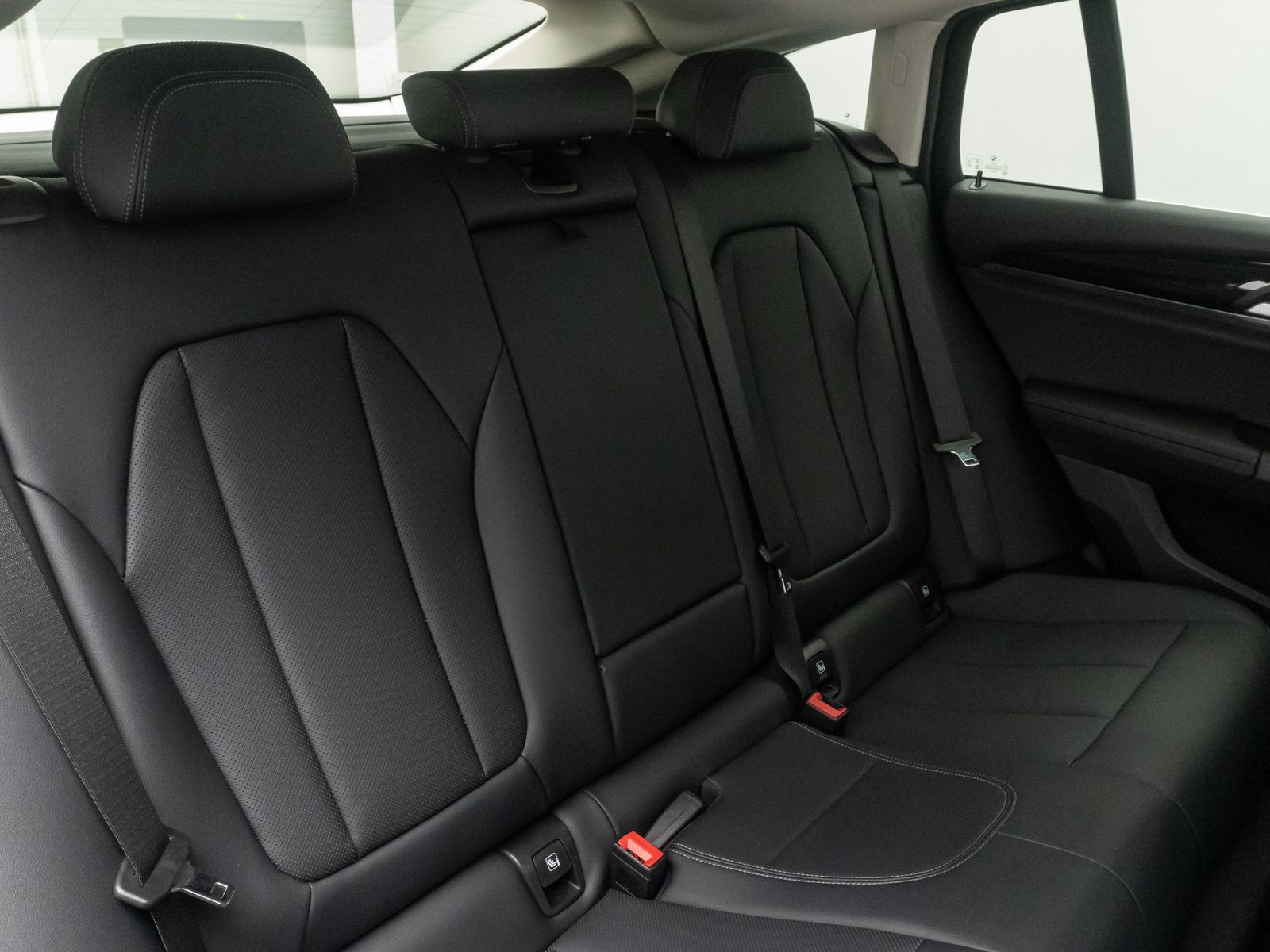 Fahrzeugabbildung BMW X4 xD20i 360° DAB CockpitPlus WLAN LED M Sport