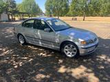BMW 320i - - BMW 320 aus 2002: 320i