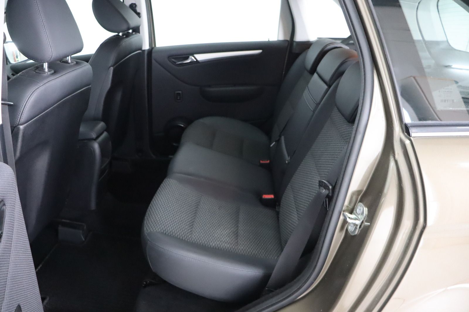 Fahrzeugabbildung Mercedes-Benz B 160 * PDC * Tempomat * Sitzhzg.