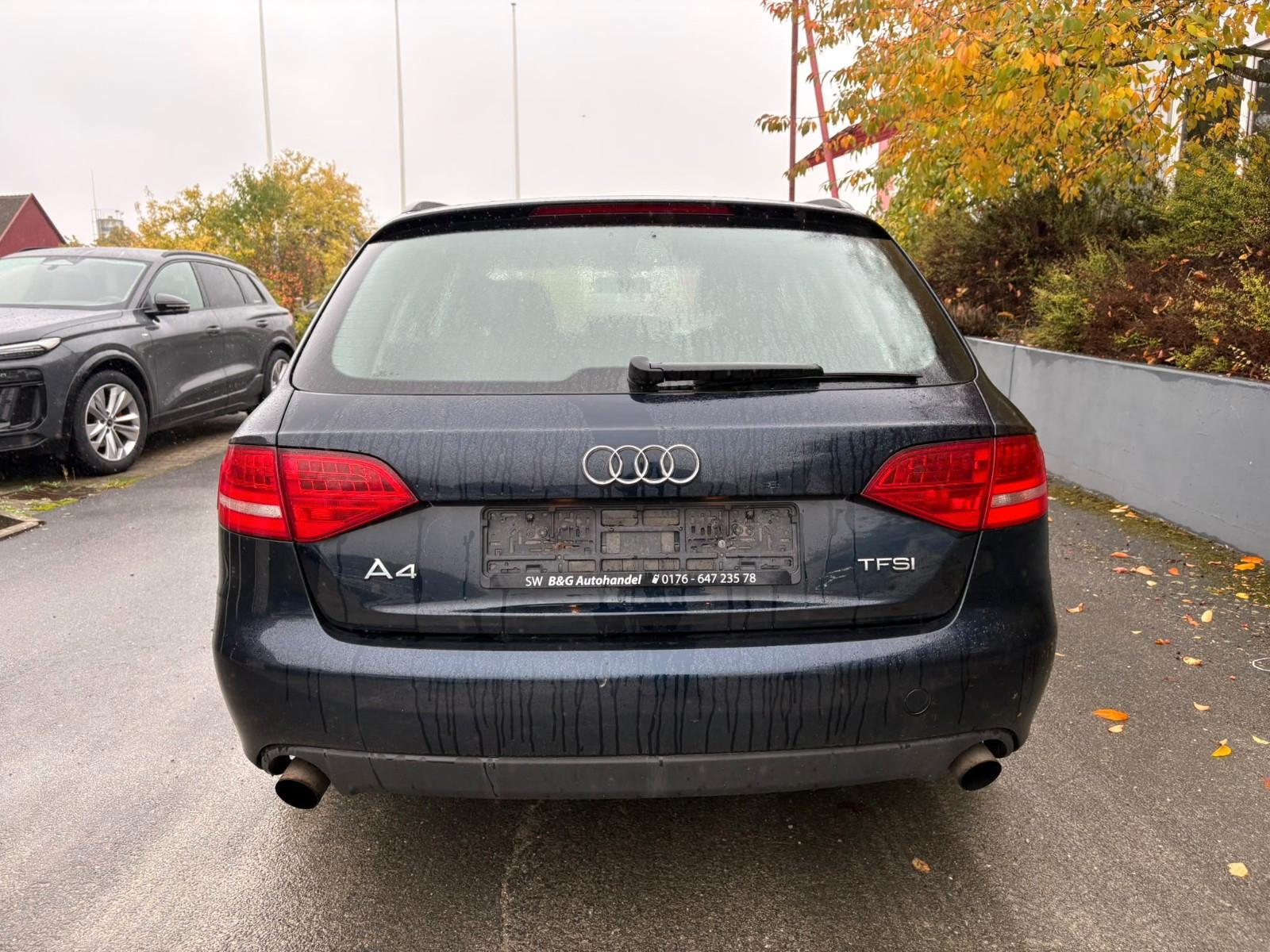 Audi A4 2011 — photo 9