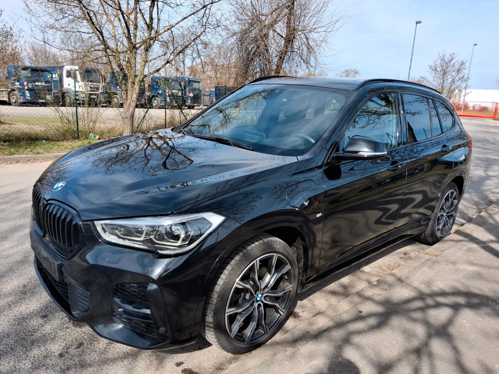 BMW X1 /xDrive25e /M Sport /Bliss/SHZ/AHK/Panorama