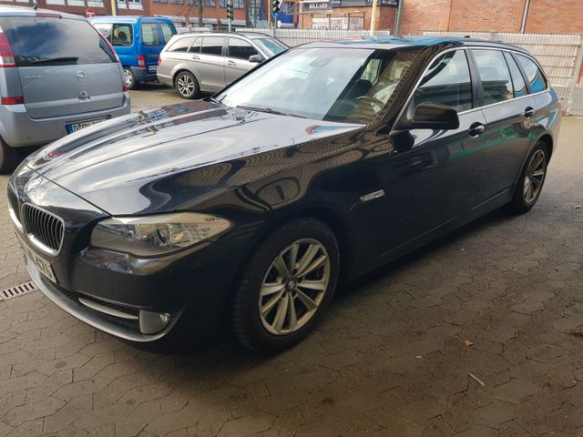 BMW 520 Baureihe 5 Touring 520 d NAVI KLIMAAUTOMATIK