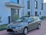 Volkswagen Passat 1.4TSI EcoFuel Highline 1Hand ERDGAS - Volkswagen Passat aus 2011: Kombi, Highline