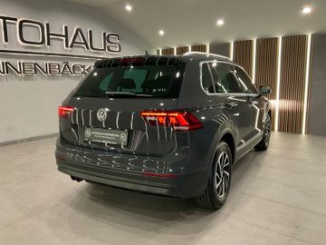 Volkswagen Tiguan - 6