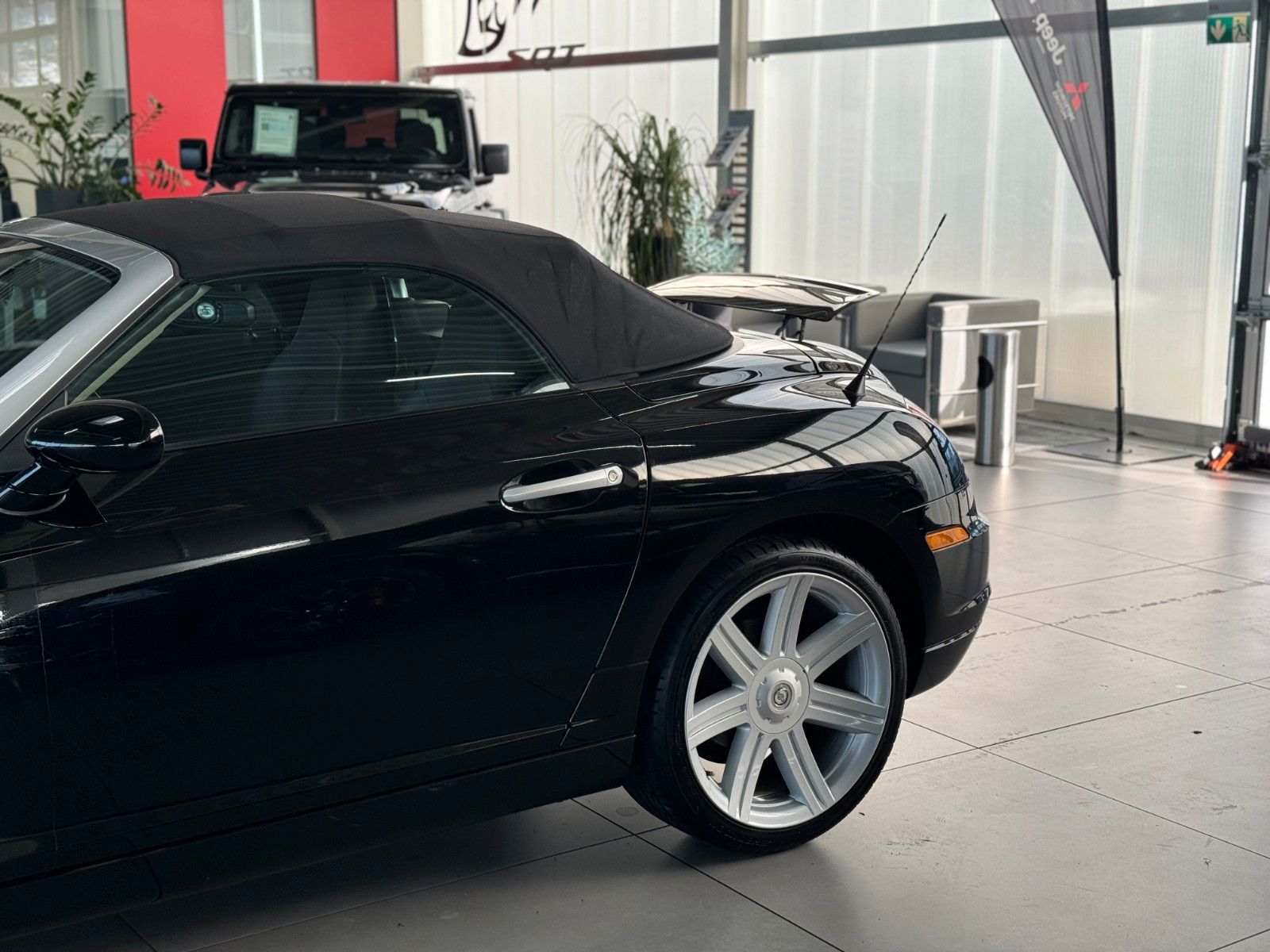 Fahrzeugabbildung Chrysler Crossfire Roadster 3.2 AT SRT-Frontschürze