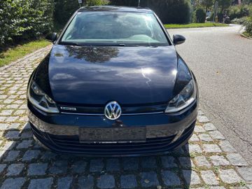 Volkswagen Golf - 3