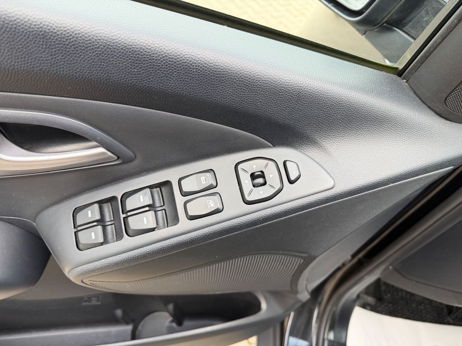 Fahrzeugabbildung Hyundai ix35°Star Edition°1.Hand°Leder°PDC°Shz°