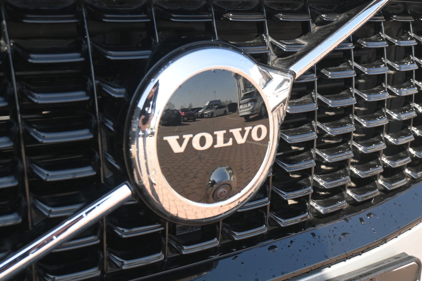 Fahrzeugabbildung Volvo XC90 B5 D AWD Dark*STDHZG*PANO*360°*