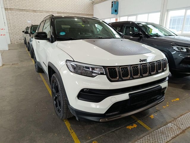 Jeep Compass Upland PHEV 4WD+NAV+LED+KAM+ACC+VIRTUAL