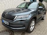 Skoda Kodiaq 2.0 TSI DSG 4x4 Pano/7Sitz/S-heft/AHK - Skoda Kodiaq: Von Privat
