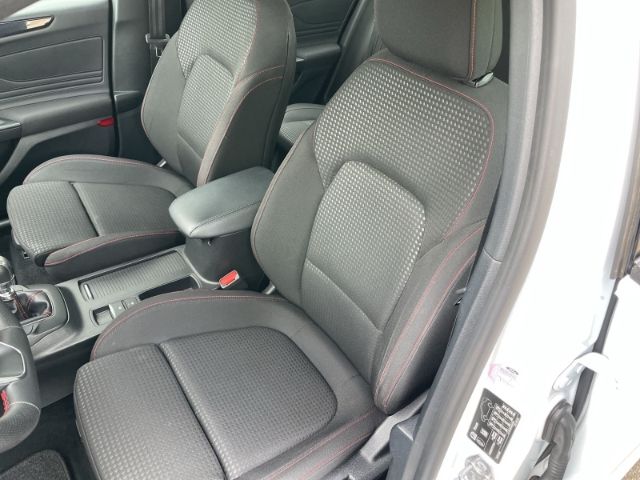 Fahrzeugabbildung Ford Focus 2.0 EcoBlue ST-Line AHK, Navi, Rückfahrkam