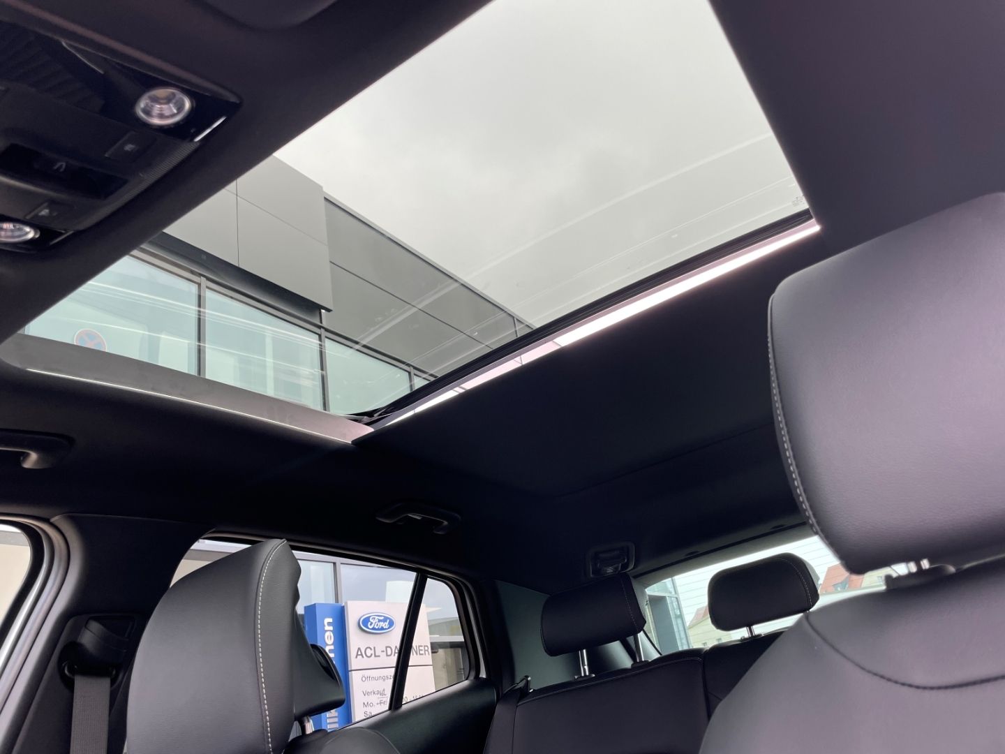 Fahrzeugabbildung Kia Sportage GT-Line Plug-in Hybrid 4WD LED Memory