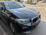 BMW X4 xDrive20d AT Advantage Advantage - BMW X4 Advantage mit Diesel-Antrieb