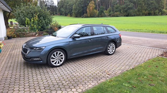 Skoda Octavia 2.0 TDI SCR 110kW DSG FIRST EDIT. COMBI,