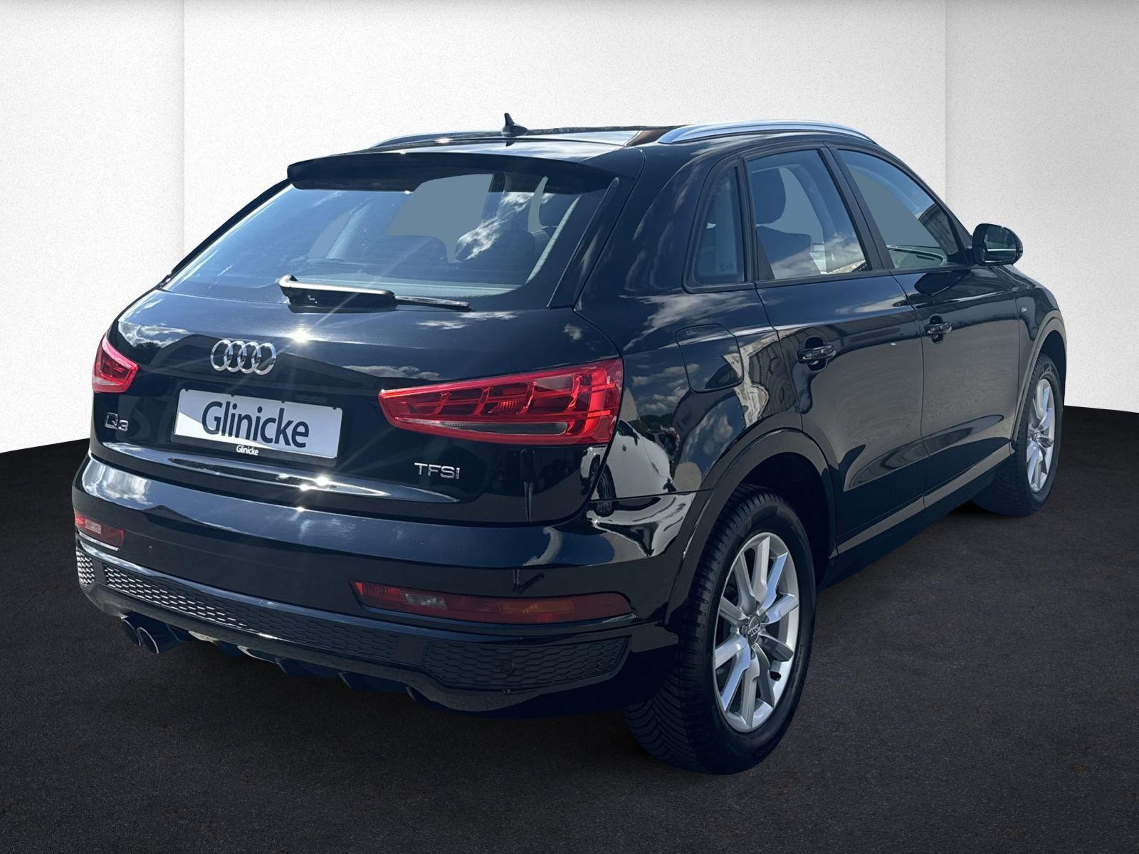 Audi Q3 1.4 TFSI S-line AHK+Navi+Keyless+GRA+Xenon+PD