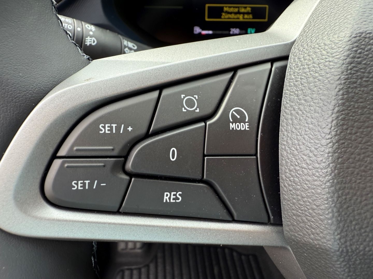 DACIA Duster III Hybrid 140 1.6 E-TECH Journey  AHK +V - Image 15