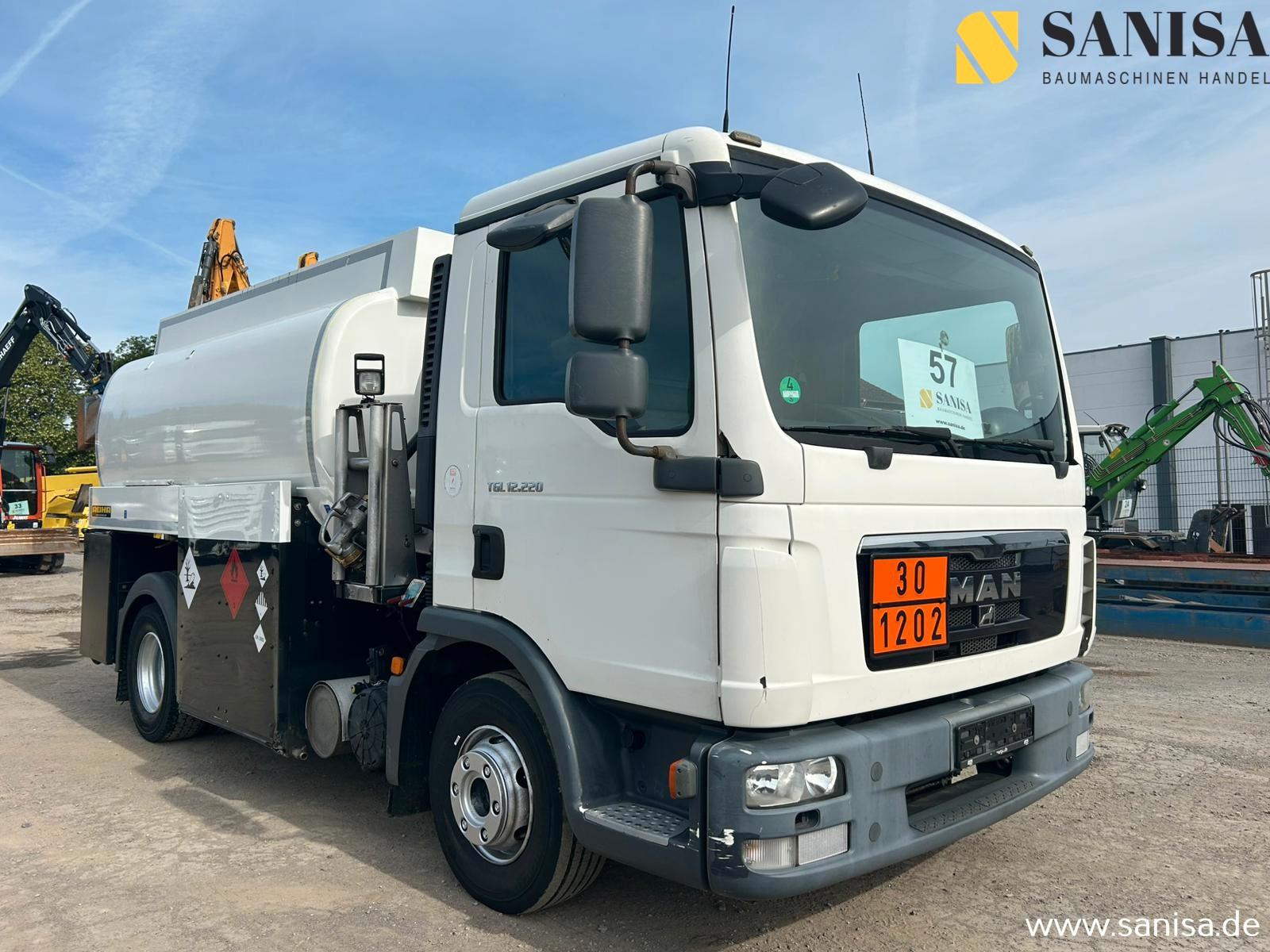 MAN TGL 12.220/2x Kammern/Rohr/Heizöl/Diesel/Benzin