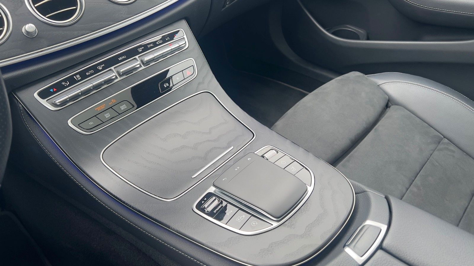 Fahrzeugabbildung Mercedes-Benz MIETKAUF*E 200 T-Modell AMG Line*MIETKAUF