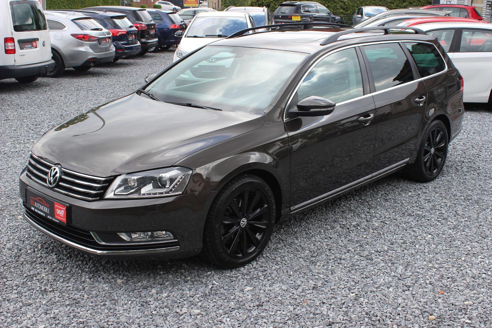 Volkswagen Passat Variant *Glassdach*Xenon*AHK*Finanzierung