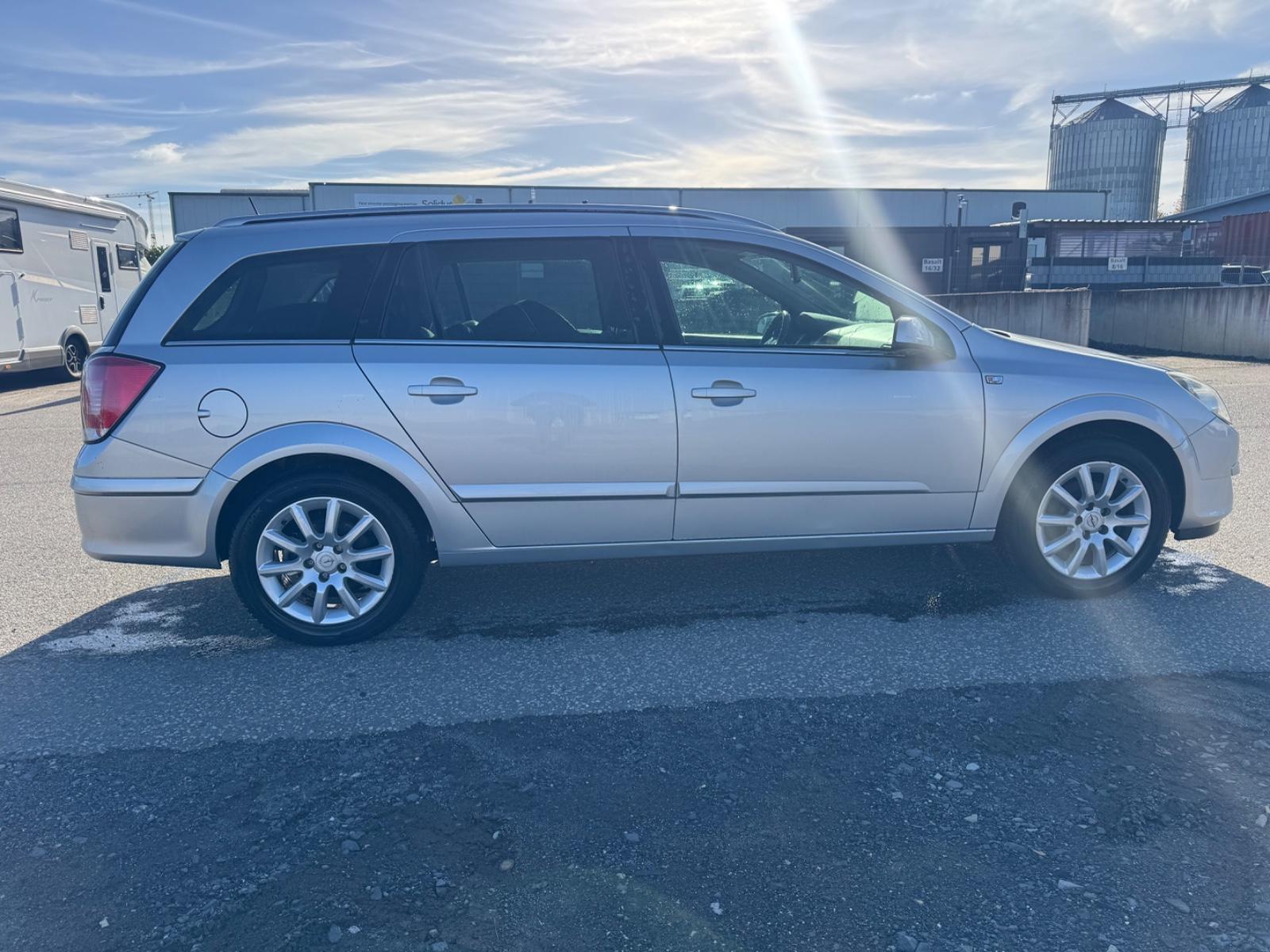 Opel Astra 2005 — photo 6