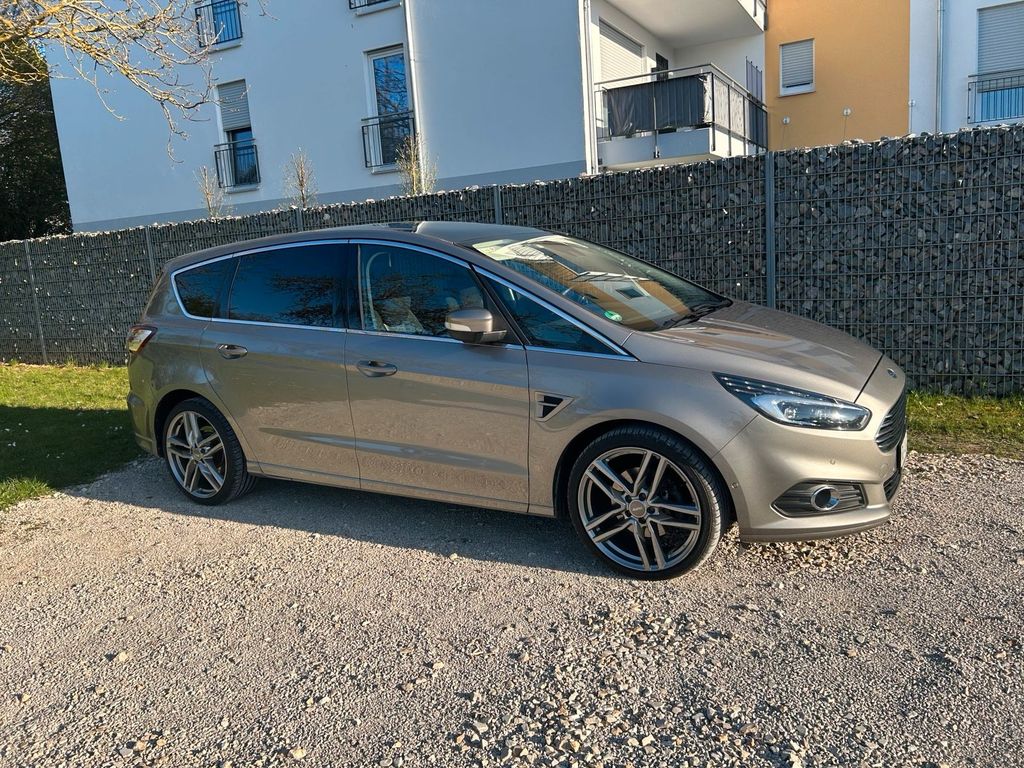 Image of Ford S-Max
