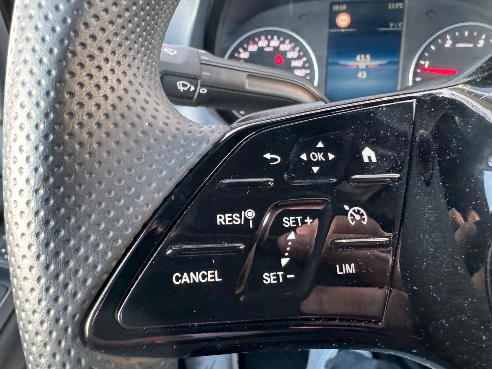 Fahrzeugabbildung Mercedes-Benz Sprinter 315 CDI 9G AHK Schwing Stdheiz