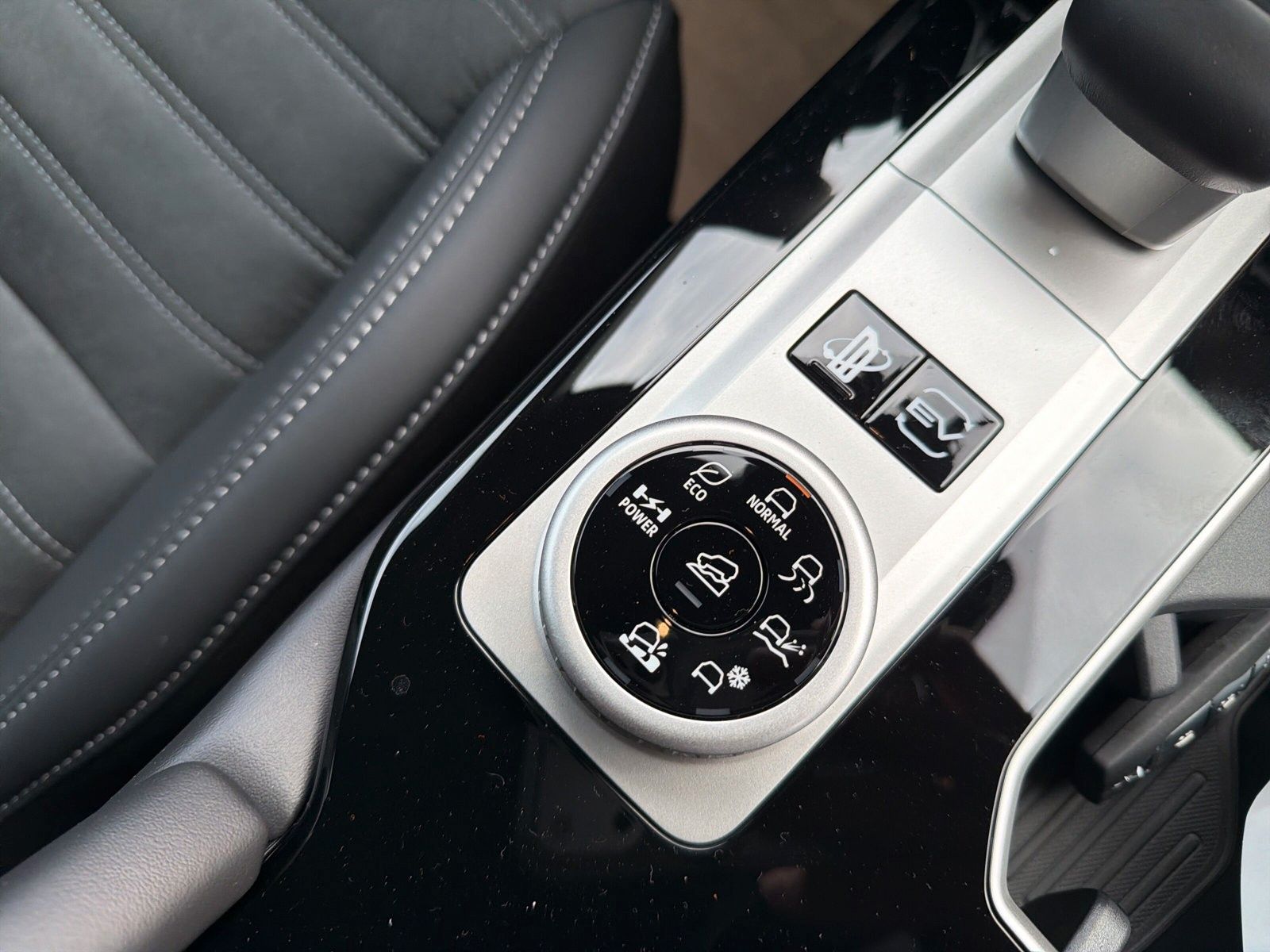 Mitsubishi Plug-in Hybrid Outlander - Bild 22
