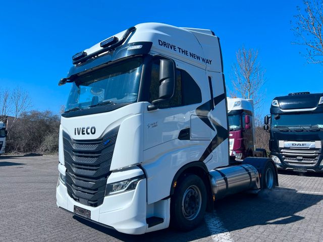 Iveco Magirus AS 440 ST, LNG