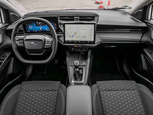 Ford Puma Mild-Hybrid Titanium Digitales Cockpit LED