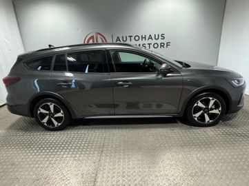 Ford Focus Turnier Active X Leder Pano HeadUp
