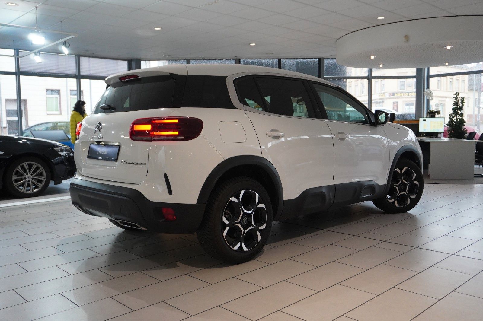 Fahrzeugabbildung Citroën C5 Aircross 1.2T FEEL PACK NAVI/LED/KAMERA/VIRT.