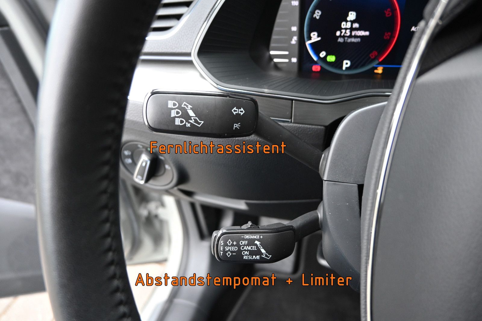 Fahrzeugabbildung SKODA Superb 2.0 TDI DSG 4x4 SCOUT Combi °ACC°AHK°STHZ