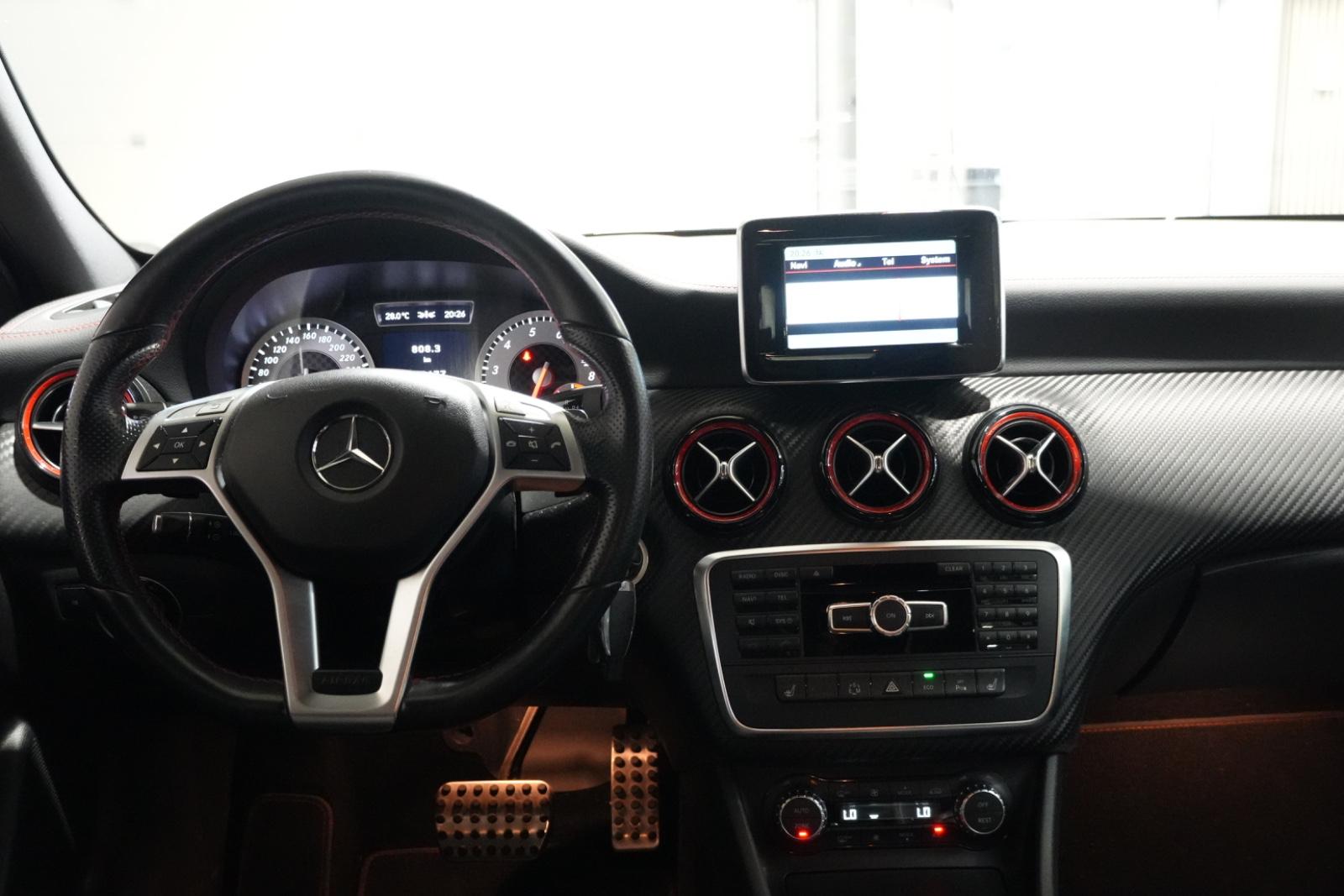 Mercedes-Benz A 250 Sport AMG-Line *LED*Memory*SHZ*