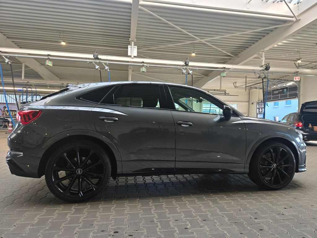 Audi RSQ3