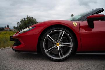 2023 Ferrari 296 GTS — миниатюра 11