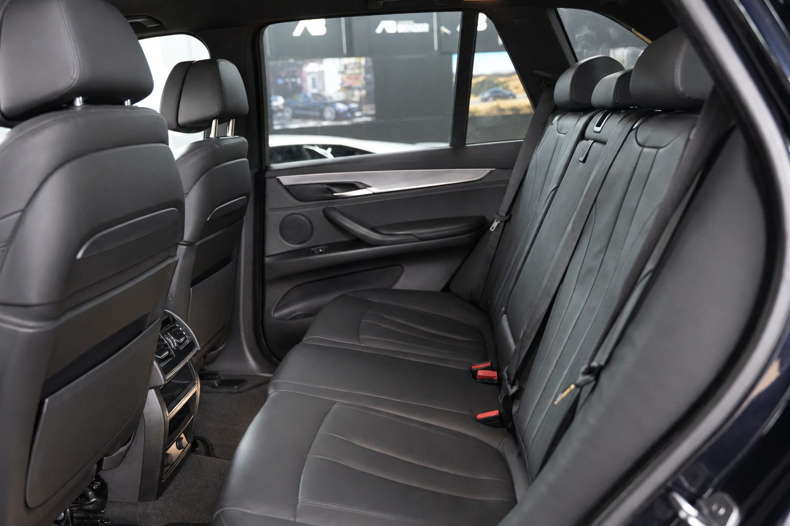 Fahrzeugabbildung BMW X5 xDrive 30d *M-Paket*HUD*Memory*Rückfahrkamera