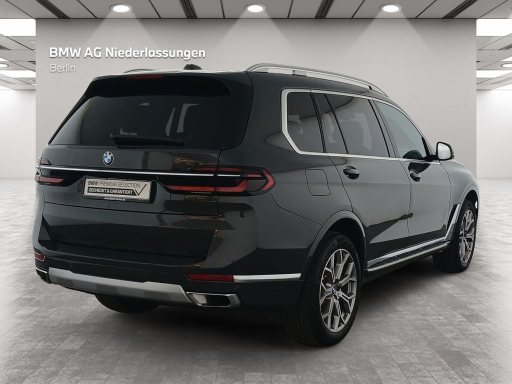 BMW X7 — fotografia 2