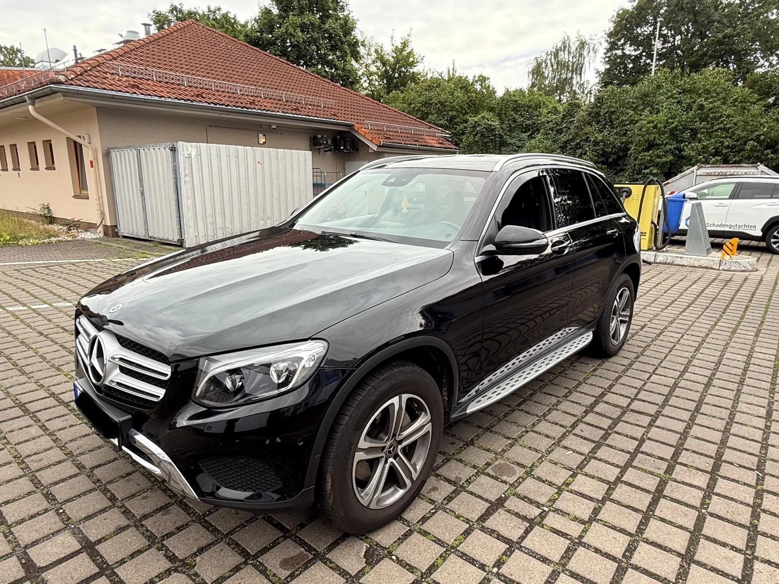 MERCEDES-BENZ Mercedes-Benz GLC 220 d 4MATIC Autom. -