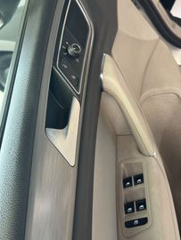 Volkswagen Golf - 12