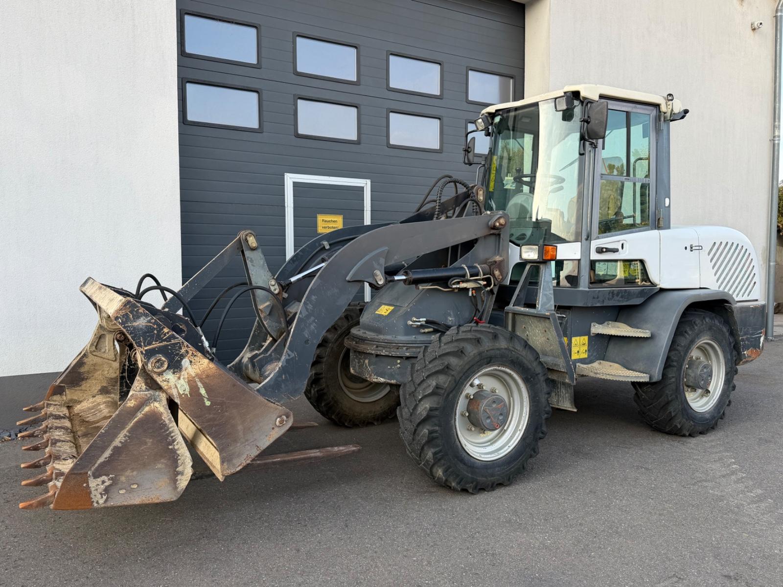 Terex TL70